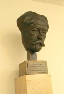 Y3040_R.JPG